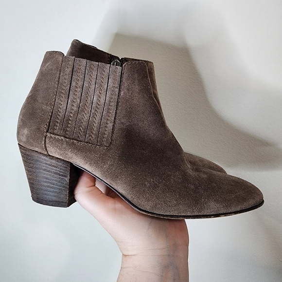 Aquatalia Brown Suede Leather Fallyn Zip Western Bohemian Fall Women 6.5 Booties - Picture 1 of 11